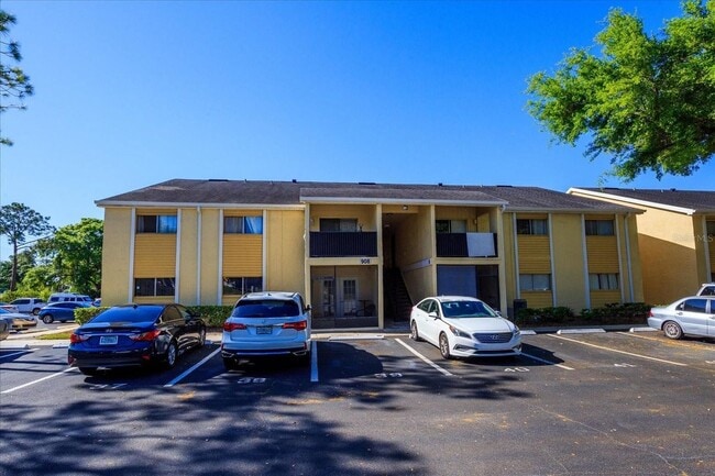 Building Photo - 908 Lake Destiny Rd