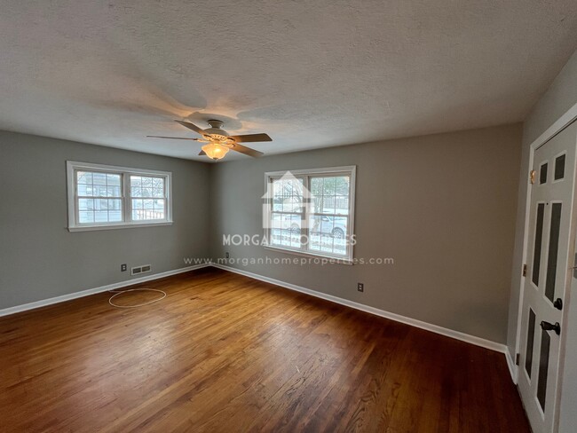 Foto del edificio - 192 Ringwood Way