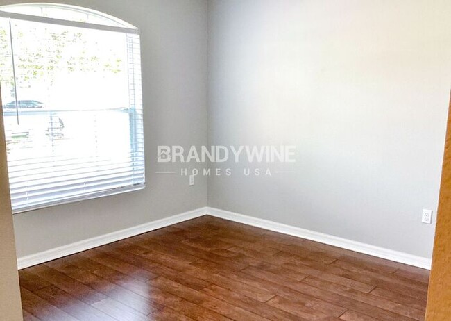 Building Photo - MOVE IN SPECIAL!! $1000 OFF JUNE Rent with...