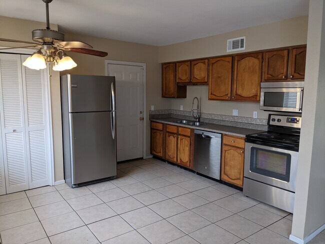 Photo - 1945 W La Osa Dr Townhome