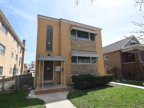 Building Photo - 2915 N Austin Ave