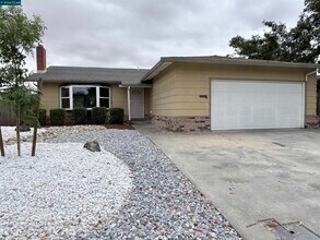 Building Photo - 2236 Currier Pl