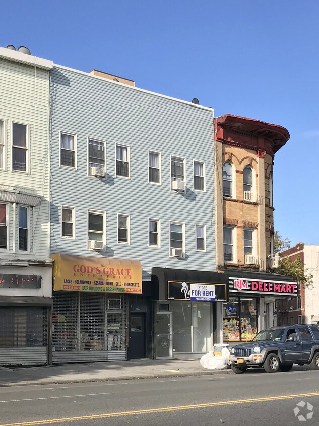 Primary Photo - 1424 Flatbush Ave