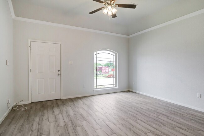 Building Photo - 4801 Wenda St