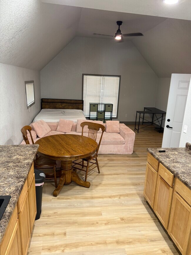Sala de estar - 216 N Sheridan St