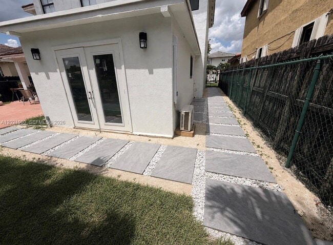Building Photo - 16536 SW 54th St