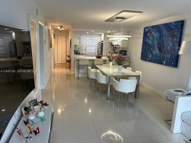 Building Photo - 251 Galen Dr