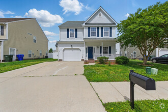 Building Photo - 1023 Snead Dr