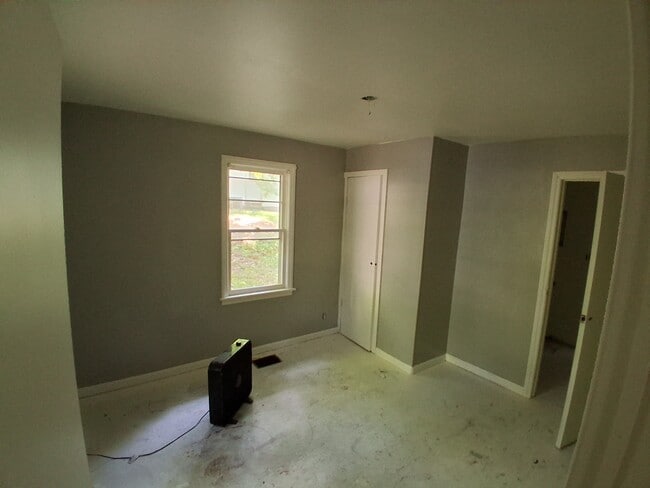 Building Photo - 118 Summit Ave