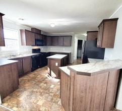 Building Photo - 9628 Cape Cod Dr