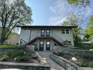 Building Photo - 161 1st Ave N