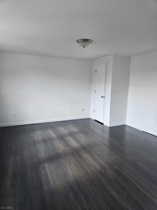 Foto del edificio - 115 Pine St