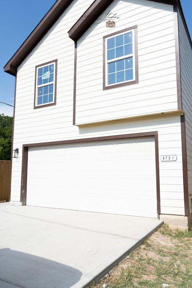 Building Photo - 6721 Cohn St