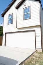 Building Photo - 6723 Cohn St