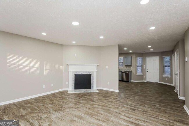 Building Photo - 2355 Delfern Dr NW