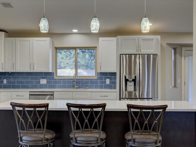 Building Photo - Charming 3-Bedroom, 2-Bath Home on a Quiet Cul-de-Sac