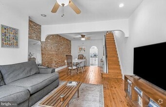 Building Photo - 356 Emily St