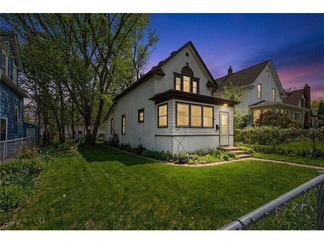 Foto del edificio - 3451 N Oliver Ave