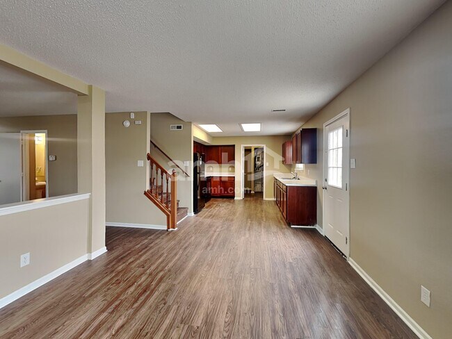 Foto del edificio - 5627 N Plymouth Ct