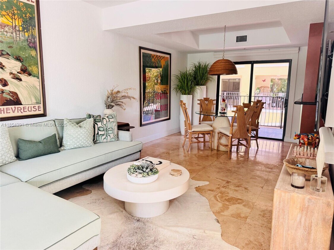Foto principal - 3204 Bird Ave