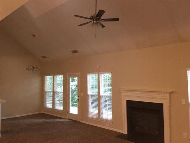 Building Photo - 71402 Hawk Roost Ct