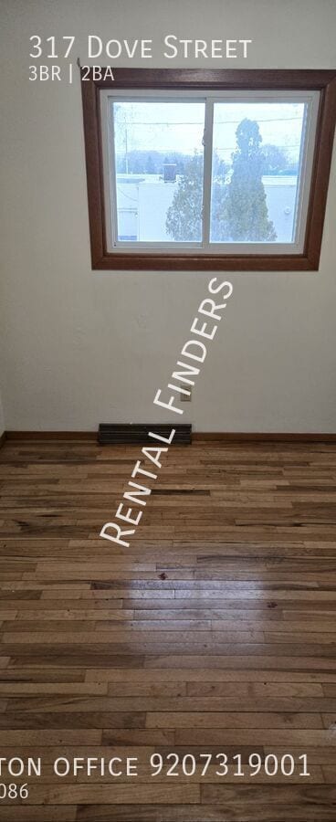 Building Photo - 317 Dove St