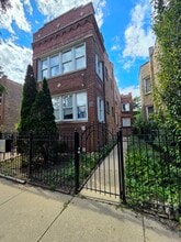 Building Photo - 2246 N Springfield Ave