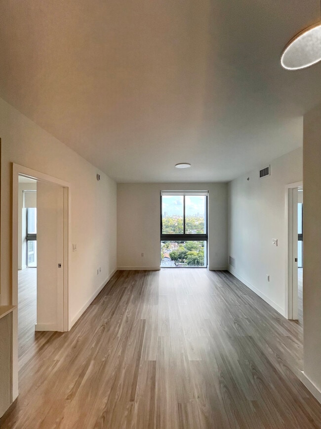 Foto del edificio - 1420 NW 33rd St