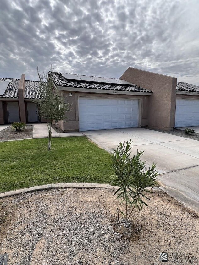 Primary Photo - 3743 S Desert Sky Dr
