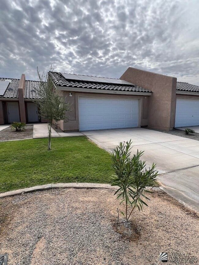 Building Photo - 3743 S Desert Sky Dr