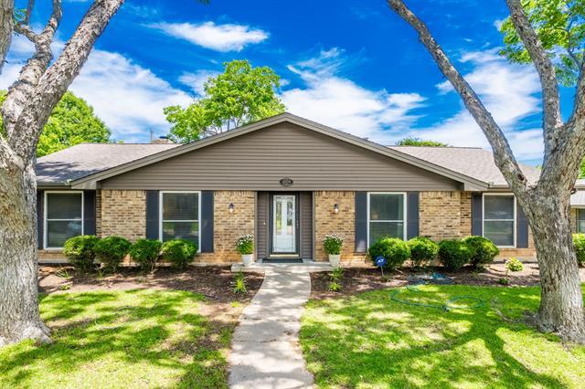 Foto principal - 1009 Rocky Canyon Rd