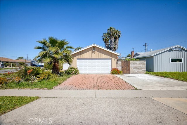 Building Photo - 12182 Diane St