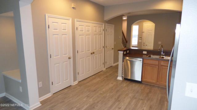 Building Photo - 2 bedroom in Jacksonville FL 32258
