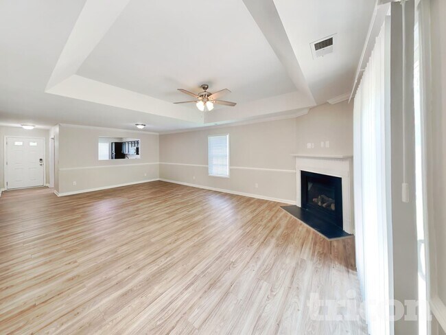Building Photo - 1204 Green Turf Ln
