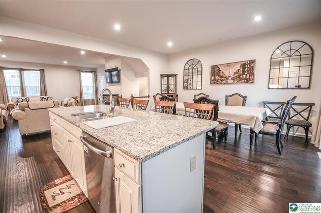 Building Photo - 2396 Cook Dr