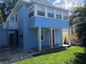 Building Photo - 216 12th Ave N