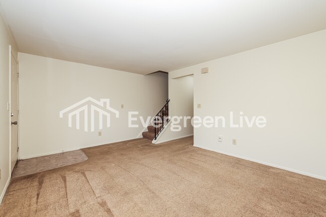 Foto del edificio - 8197 Mt Carmel St