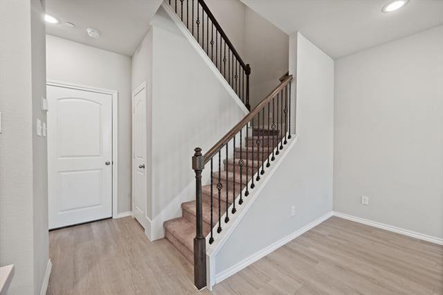 Building Photo - 3500 Brentwood Dr