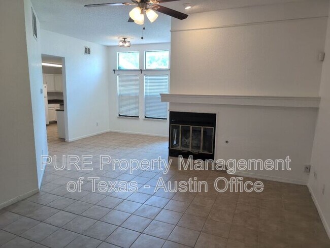 Foto del edificio - 15705 Monona Cove