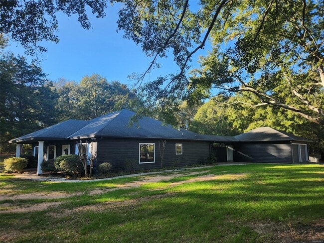 Building Photo - 1174 Old Prattville Rd