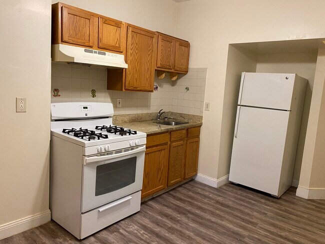 Building Photo - 39 Neponset Ave