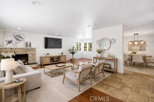 Foto del edificio - 7044 White Oak Ave