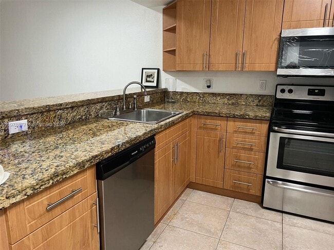 Foto del edificio - 5221 Geneva Ct