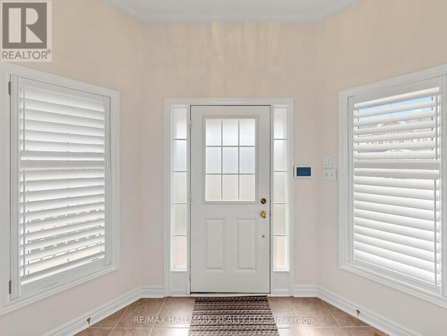 Building Photo - 72 Middlecote Dr