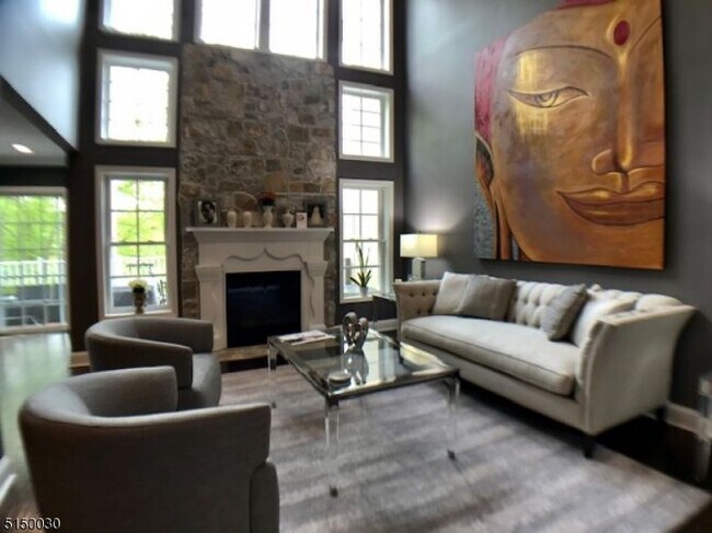 Foto del edificio - 34 Rosewood Ct