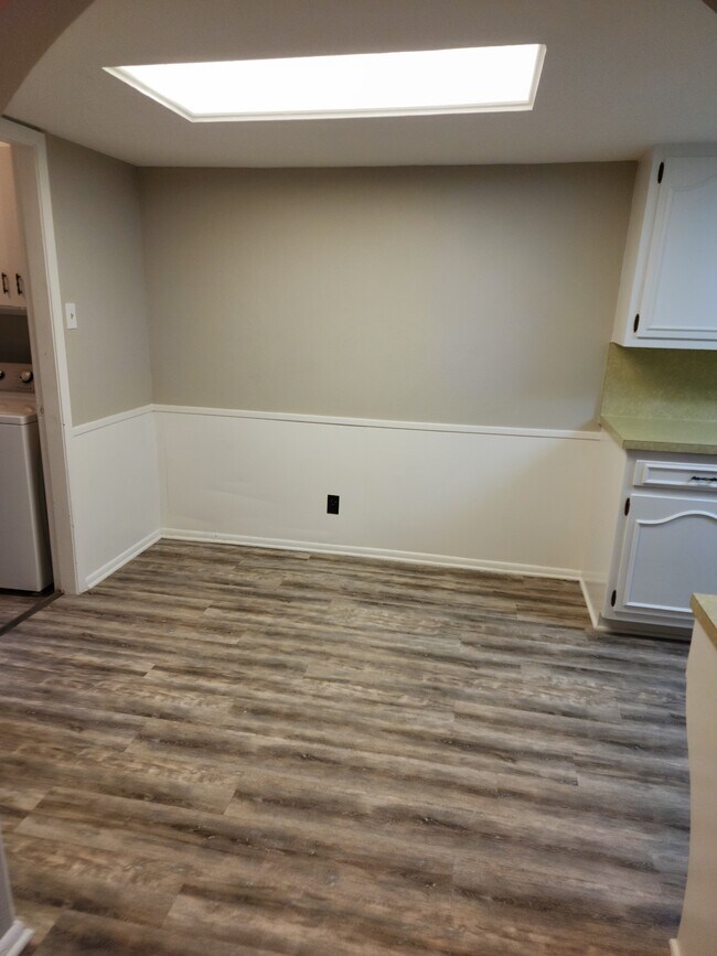 Foto del edificio - 9317 Powhatan Dr