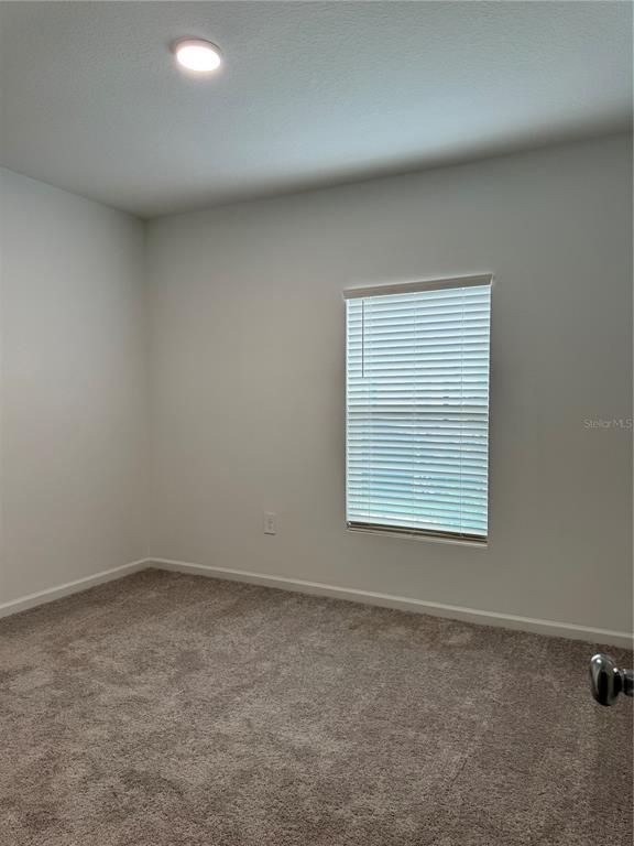 Foto del edificio - 4718 Golden Knight Blvd