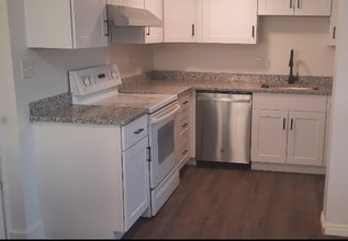 Building Photo - 480 E 4200 S