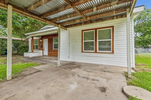 Building Photo - 5805 Tracyne Dr
