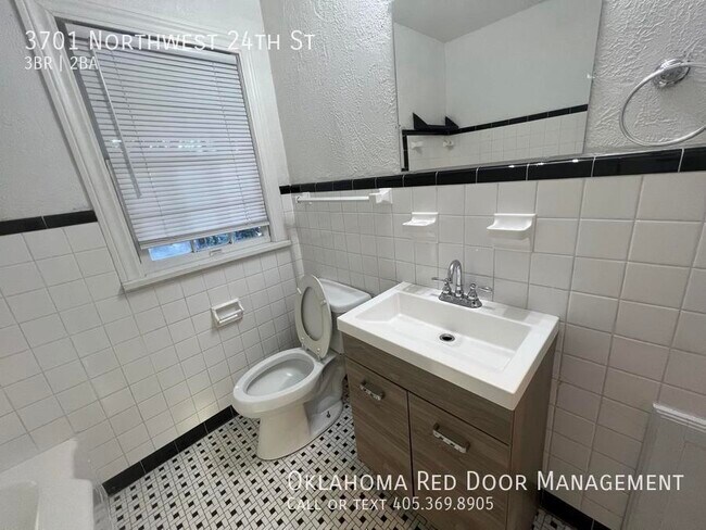 Foto del edificio - 3701 NW 24th St